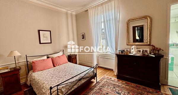 À vendre Maison 5 pièces 142 m² - Niort 79000