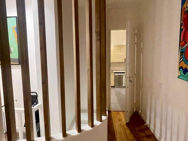 APPARTEMENT BOURGEOIS RENOVE ET MEUBLE AVEC GARAGE