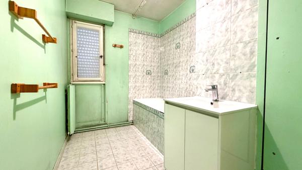 Grand 3 pièces de 70 M2 avec sa Terrasse, exposé plein sud