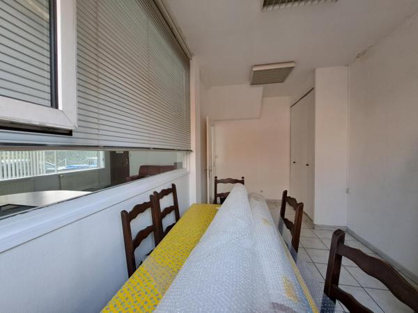 LOCAL COMMERCIAL IDEAL PROFESSION LIBERALE OU BUREAU!