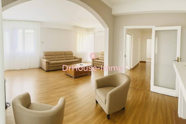 Maison à vendre 8 pièces de 245 m²