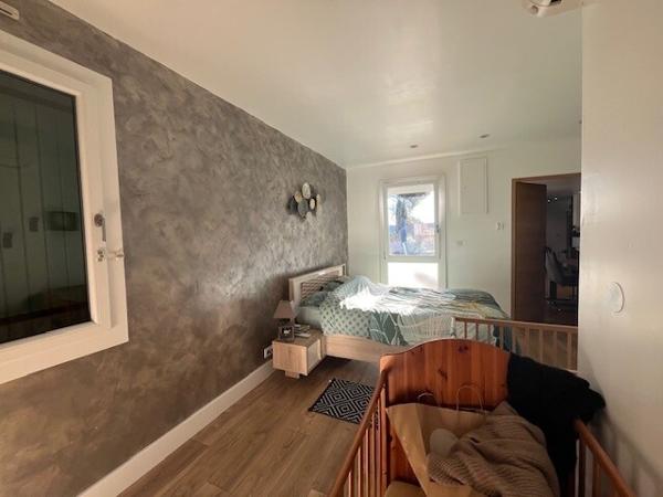 Exclusivité sur Rognac, Villa 193 m2 habitable sur 1234 m2 avec piscine.