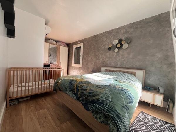 Exclusivité sur Rognac, Villa 193 m2 habitable sur 1234 m2 avec piscine.