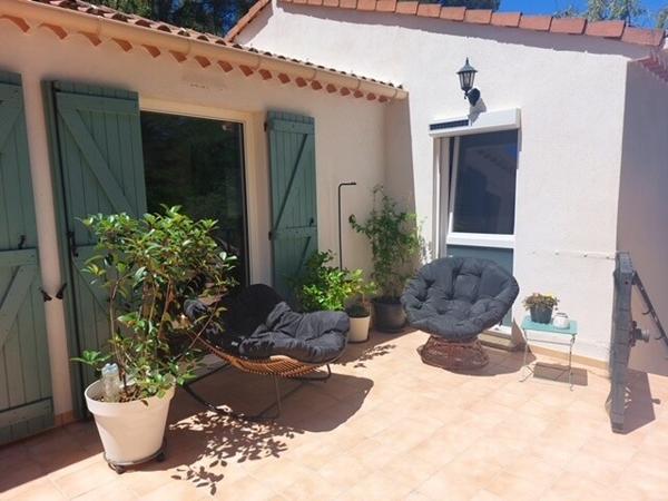Exclusivité sur Rognac, Villa 193 m2 habitable sur 1234 m2 avec piscine.