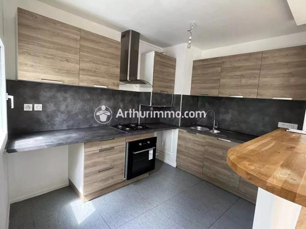 Location Appartement 2 pièces 50 m2 à Lieusaint