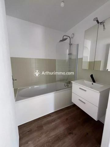 Location Appartement 2 pièces 50 m2 à Lieusaint