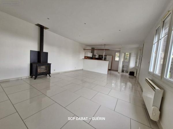 Maison à vendre à Saint-Hilaire-du-Harcouët dans la Manche (50600), ref : 8434