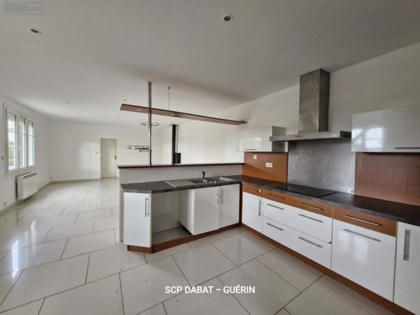 Maison à vendre à Saint-Hilaire-du-Harcouët dans la Manche (50600), ref : 8434