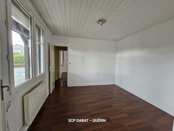 Maison à vendre à Saint-Hilaire-du-Harcouët dans la Manche (50600), ref : 8434