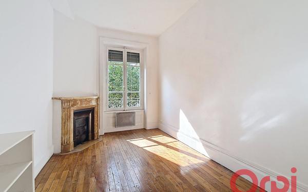 Maison à louer    7 pièces •  Lyon 3