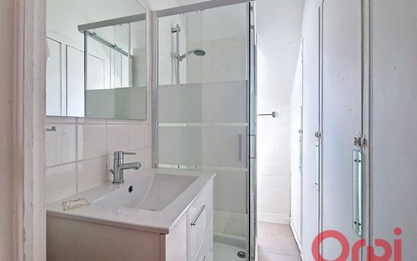 Maison à louer    7 pièces •  Lyon 3