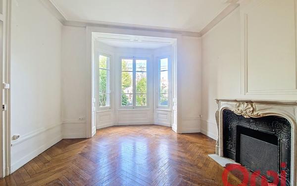 Maison à louer    7 pièces •  Lyon 3