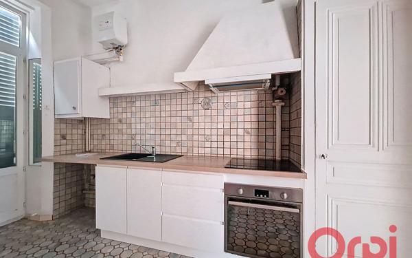 Maison à louer    7 pièces •  Lyon 3