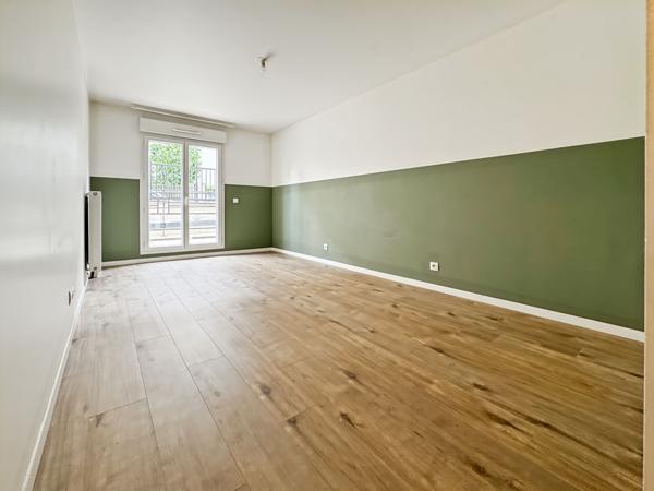Appartement T3 pièces 62 m2 - HyperCentre