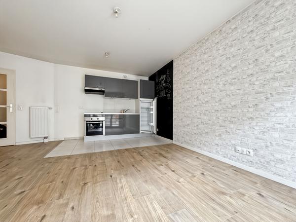 Appartement T3 pièces 62 m2 - HyperCentre