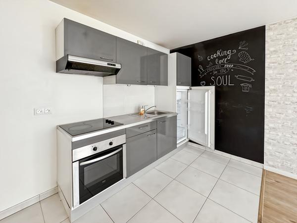 Appartement T3 pièces 62 m2 - HyperCentre