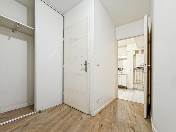 Appartement T3 pièces 62 m2 - HyperCentre