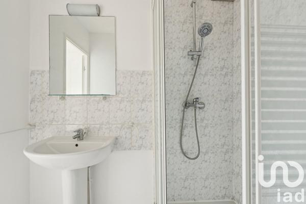 Appartement 2 pièces de 37 m² à Ivry-sur-Seine (94200)