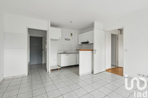 Appartement 2 pièces de 37 m² à Ivry-sur-Seine (94200)