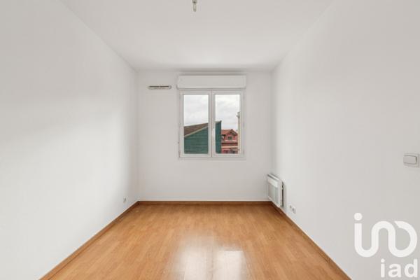 Appartement 2 pièces de 37 m² à Ivry-sur-Seine (94200)