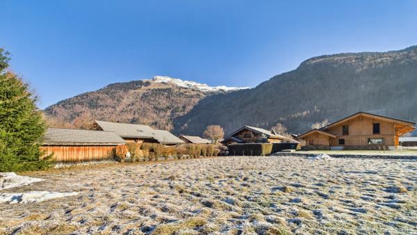 Haute Savoie (74), à vendre SAMOENS terrain avec PC purgé - Terrain de 705 m²
