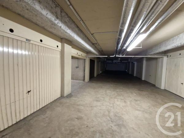 Parking à vendre  15 m 2   EVREUX  - 27