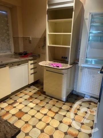Maison à vendre  11 pièces - 213 m 2   YUTZ  - 57