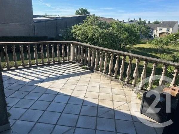 Maison à vendre  11 pièces - 213 m 2   YUTZ  - 57