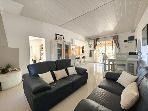 Mas en pierre sur 1,2 hectare – oliveraie, calme