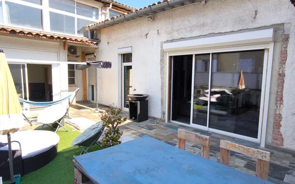 Appartement à vendre    5 pièces • 217 m2 Nîmes