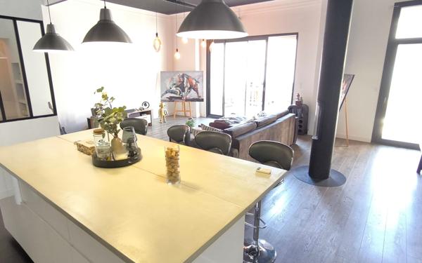 Appartement à vendre    5 pièces • 217 m2 Nîmes