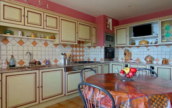 Maison à vendre    7 pièces •  Septfonds