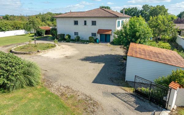 Maison à vendre    7 pièces •  Septfonds