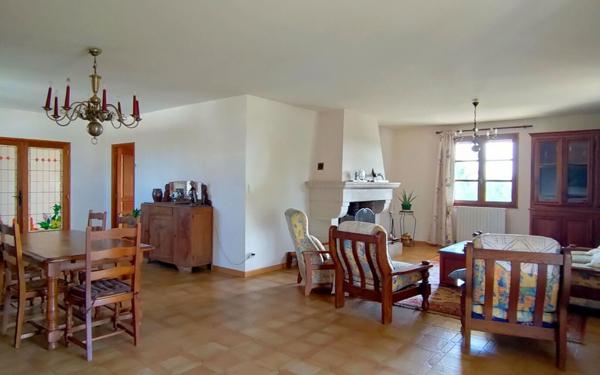 Maison à vendre    7 pièces •  Septfonds