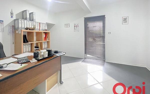 Maison à vendre    6 pièces • 258 m2 Saint-Victor