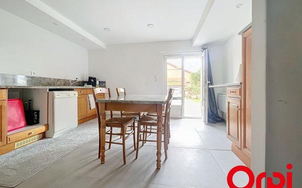 Maison à vendre    6 pièces • 258 m2 Saint-Victor