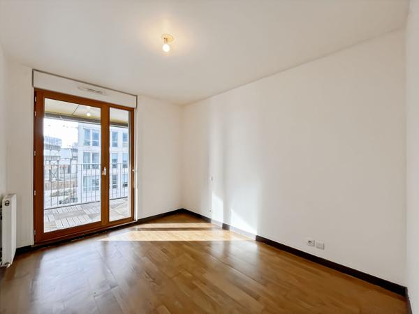 À vendre : Appartement 4 pièces à Bordeaux, secteur Belcier