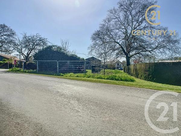 Terrain à vendre  364 m2 MAUVES SUR LOIRE - 44