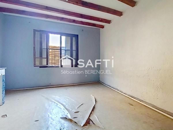 Hyper centre Montagnac maison de village avec garage à rénover