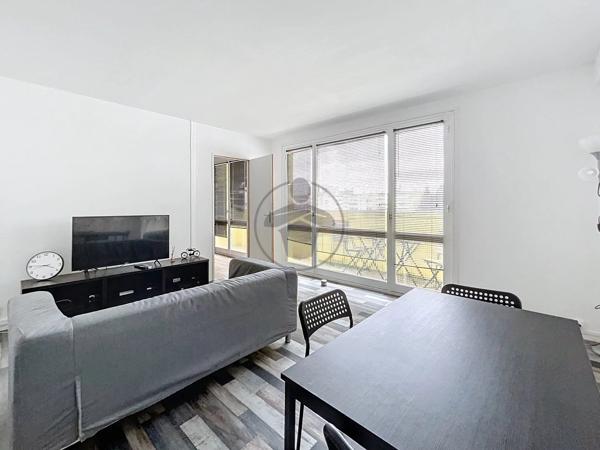 Location                                                      Appartement
                        
                     4 pièces                      68 m2                     à Saint-Quentin