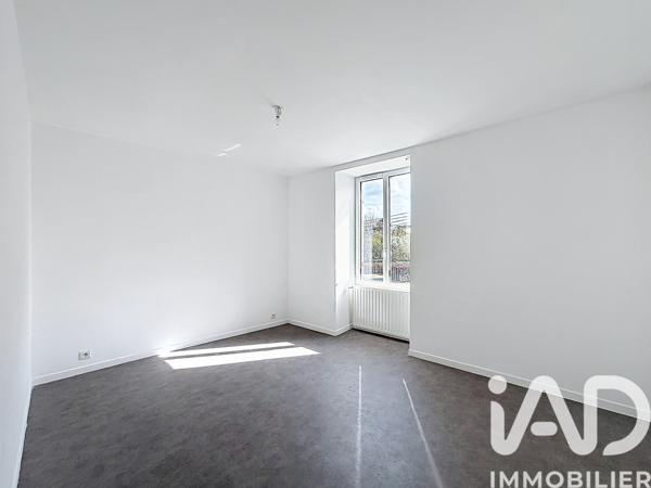 Maison à vendre 5 pièces 110 m² Neuville-de-Poitou