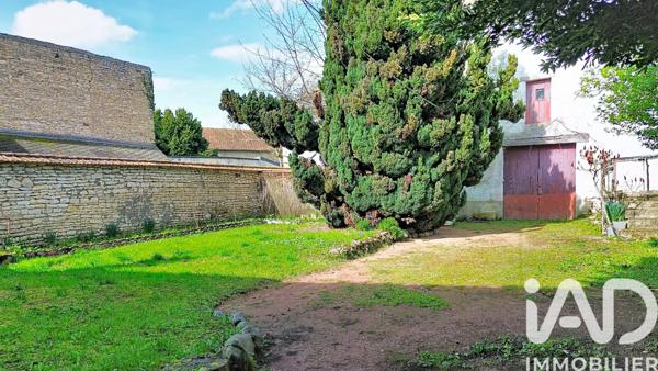 Maison à vendre 5 pièces 110 m² Neuville-de-Poitou