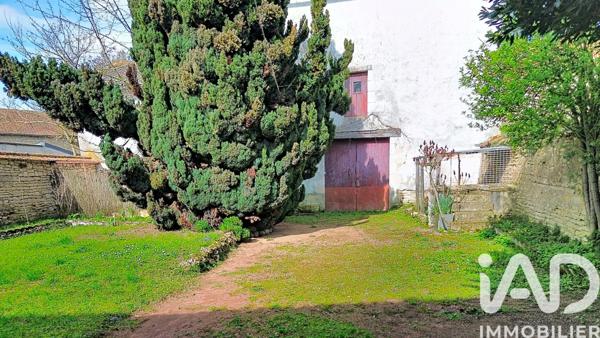 Maison à vendre 5 pièces 110 m² Neuville-de-Poitou