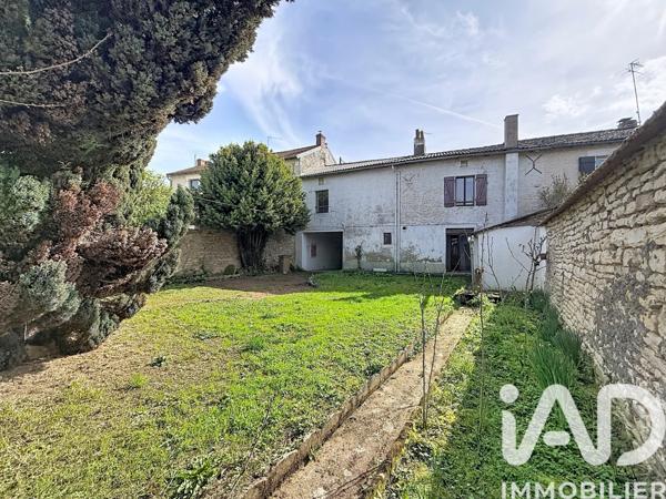 Maison à vendre 5 pièces 110 m² Neuville-de-Poitou