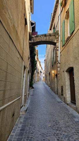 Sommières (30250) Sommiéres - Centre historique - Maison 6 Pièces 130 M² A rafraichir