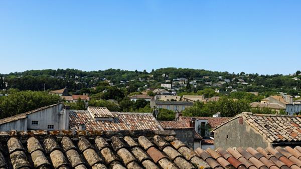 Sommières (30250) Sommiéres - Centre historique - Maison 6 Pièces 130 M² A rafraichir