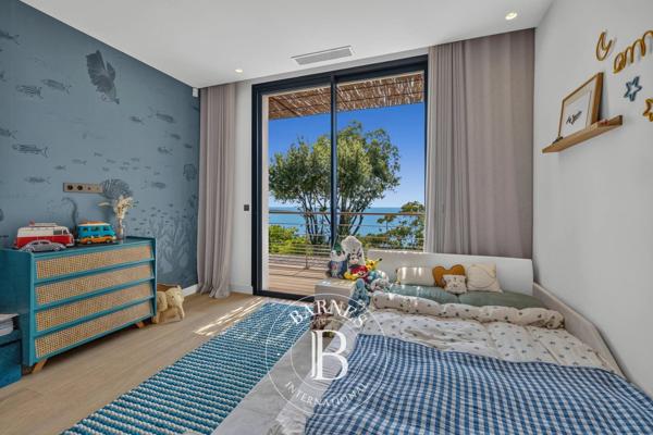Vallauris, Villa 5 Chambres -  390 m² à vendre