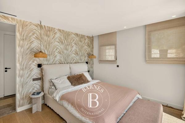Vallauris, Villa 5 Chambres -  390 m² à vendre