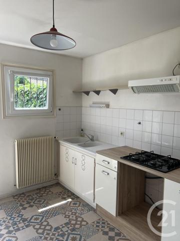 Maison à vendre  3 pièces - 74,20 m 2   ANGOULEME  - 16