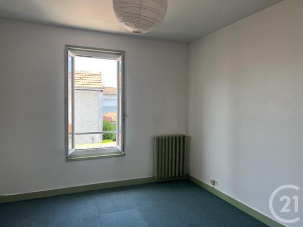 Maison à vendre  3 pièces - 74,20 m 2   ANGOULEME  - 16